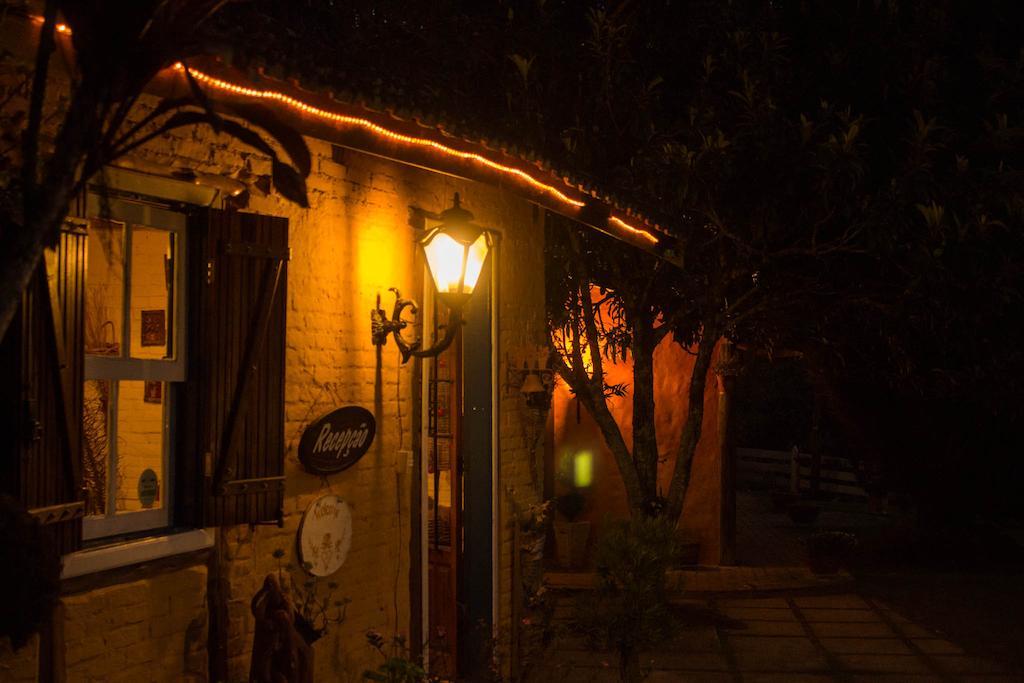 Pousada Villa Rhustica Санту-Антоніу-ду-Піннял Екстер'єр фото