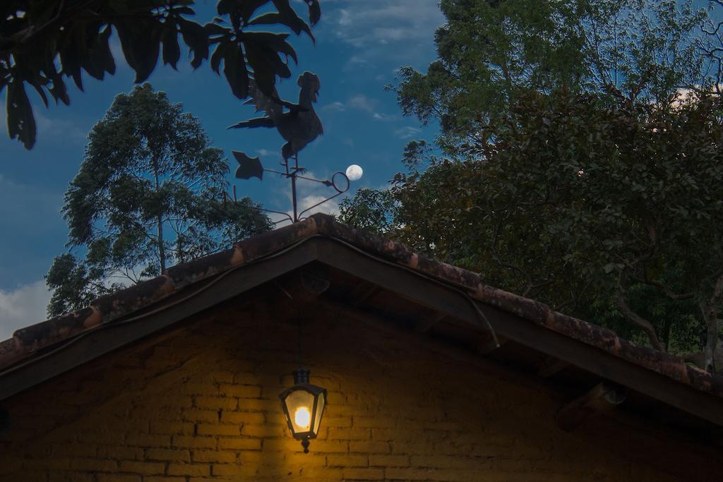 Pousada Villa Rhustica Санту-Антоніу-ду-Піннял Екстер'єр фото